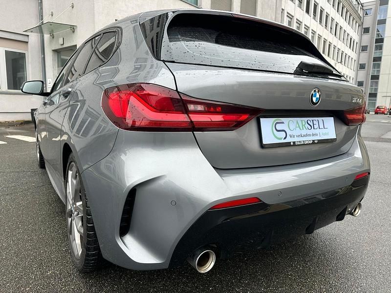 Gebraucht BMW 120 M Sport 187 PS (137 kW) 2022 Grau Kleinwagen