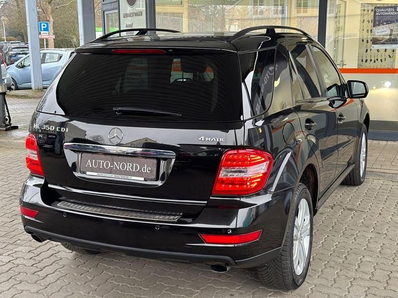 Gebraucht Mercedes ML350 224 PS (164 kW) 2009 Schwarz SUV