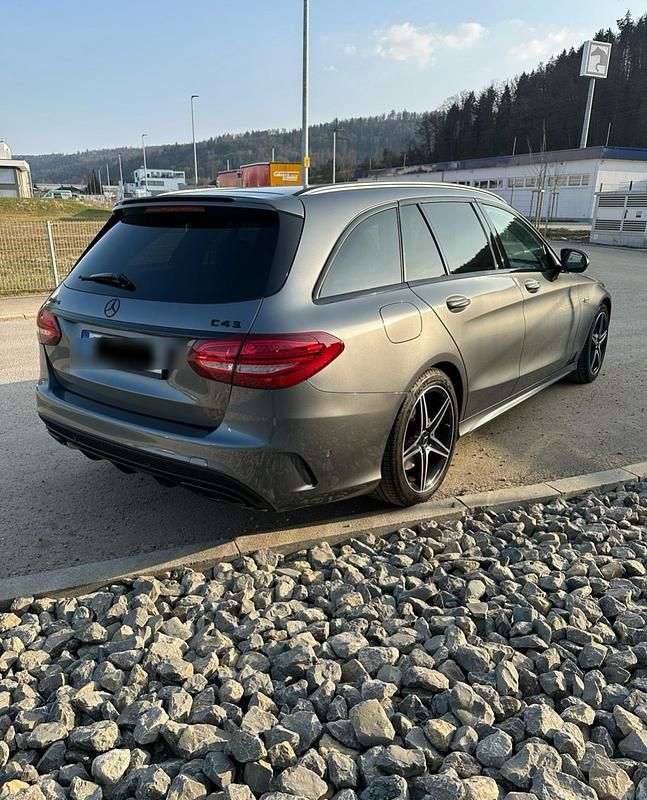 Gebraucht Mercedes C43 AMG AMG 367 PS (269 kW) 2017 Grau Kombi