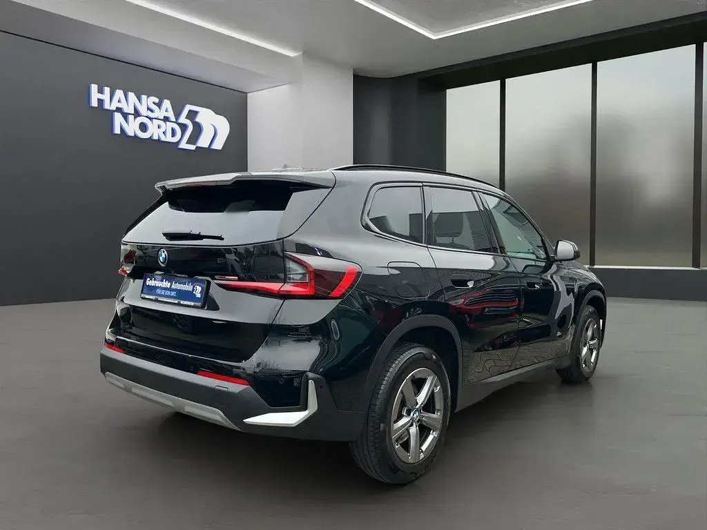 Używany BMW X1 150 KM (110 kW) 2025 Czarny SUV