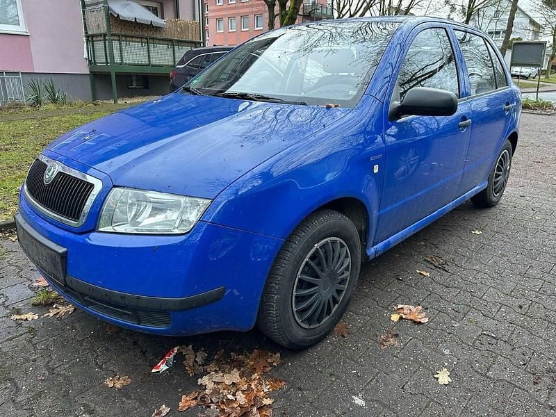 Blau Gebraucht 2004 Skoda Fabia Kleinwagen | 400 € (Superpreis) - Bild 1/4