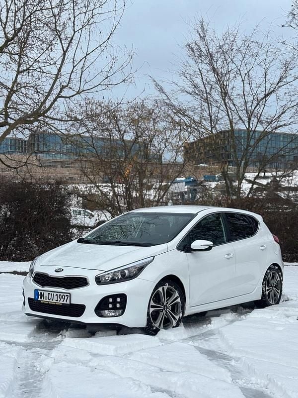 Gebraucht Kia Ceed GT-Line 136 PS (100 kW) 2016 Weiß Kleinwagen
