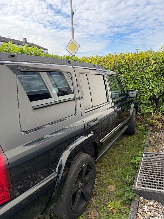Gebraucht Jeep Commander 231 PS (169 kW) 2006 Schwarz SUV