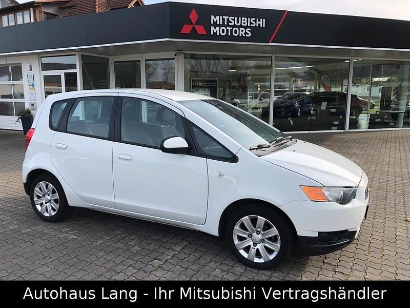 Weiß Gebraucht 2011 Mitsubishi Colt Kleinwagen | 5.500 € (Teuer) - Bild 1/4