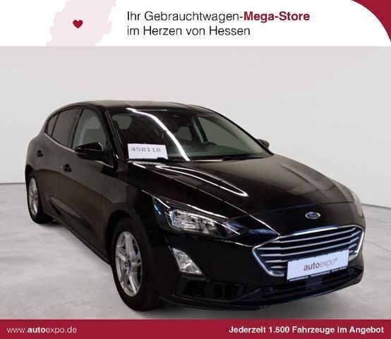 Schwarz Gebraucht 2021 Ford Focus Cool & Connect Limousine | 17.589 € (Superpreis) - Bild 1/4