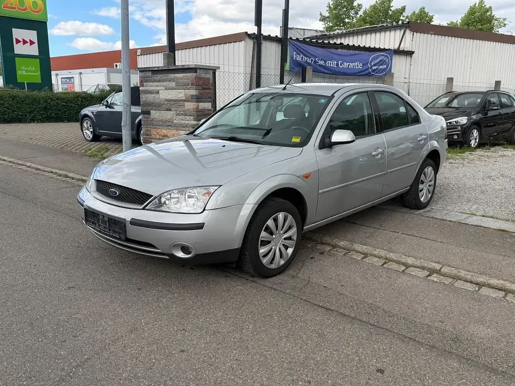Gebraucht Ford Mondeo Ambiente 145 PS (106 kW) 2001 Limousine