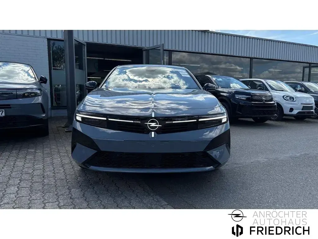 Neu Opel Astra 145 PS (106 kW) 2026 Grau Kombi
