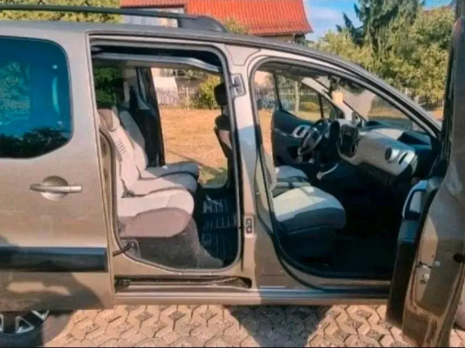 Gebraucht Citroën Berlingo 110 PS (80 kW) 2013 Braun Van / Kleinbus