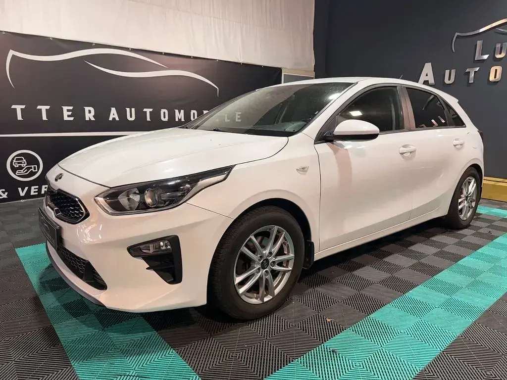 Gebraucht Kia Ceed Attract 99 PS (72 kW) 2019 Weiß Kleinwagen