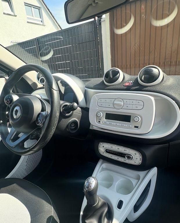 Gebraucht Smart ForFour 71 PS (52 kW) 2015 Weiß Kleinwagen