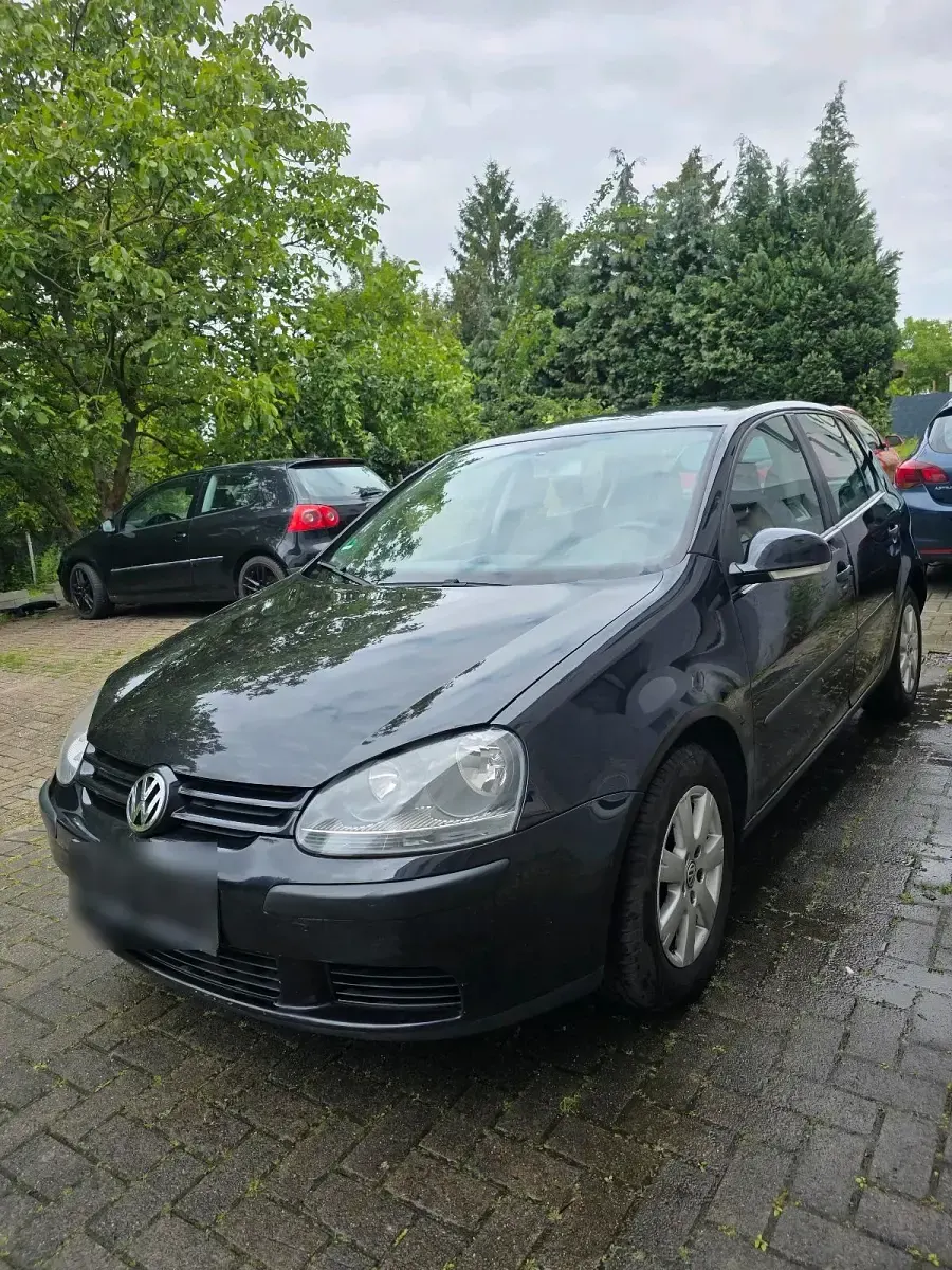 Gebraucht VW Golf V 75 PS (55 kW) 2004 Schwarz Kleinwagen