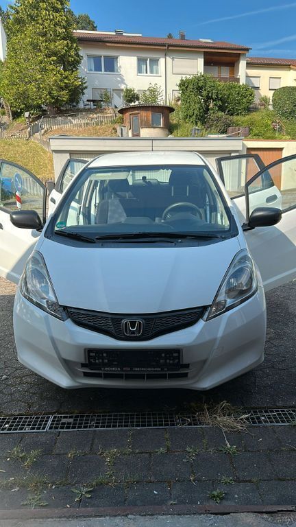 Weiß Gebraucht 2011 Honda Jazz Kleinwagen | 5.900 € (Fairer Preis) - Bild 1/4