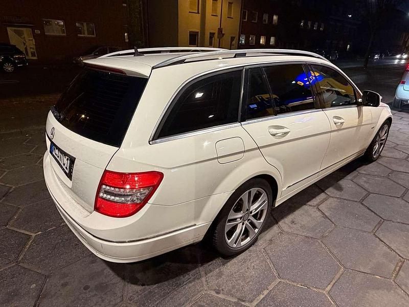 Gebraucht Mercedes C220 170 PS (125 kW) 2008 Weiß Kombi