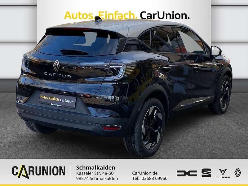 Neu Renault Captur Techno 91 PS (66 kW) 2025 Perlmuttbeige + black pearlschwarz metallic SUV