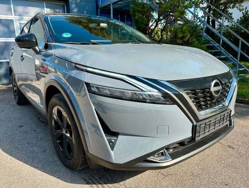 Ceramic grey/dach black metall Neu 2024 Nissan Qashqai Black Edition SUV | 37.500 € (Fairer Preis) - Bild 1/4