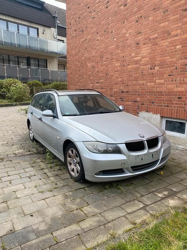 Second-hand BMW 320 150 CP (110 kW) 2006 Argintiu Break