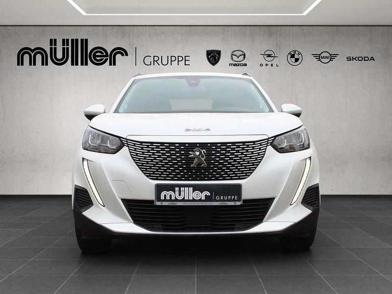 Gebraucht Peugeot e-2008 Allure 100 kW (136 PS) 2021 Weiß SUV