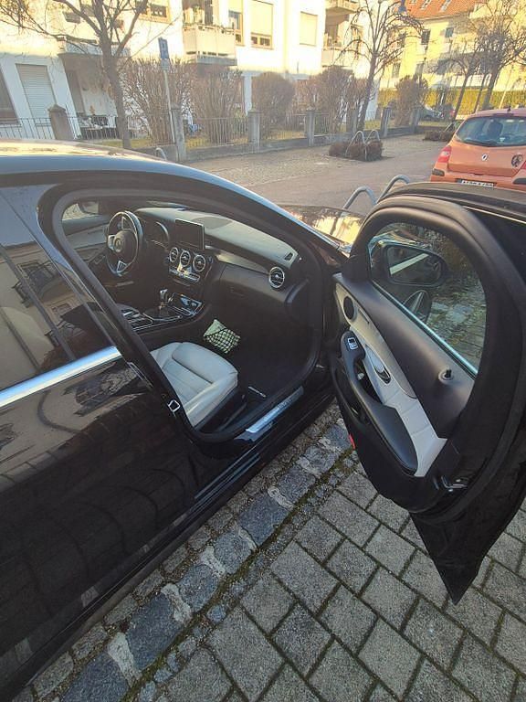 Gebraucht Mercedes C200 184 PS (135 kW) 2016 Schwarz Limousine
