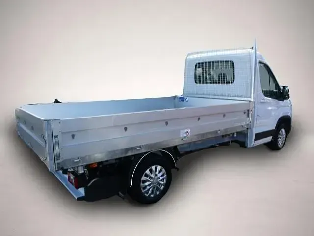 Neu Maxus V90 148 PS (108 kW) 2025 Manufacturer Van