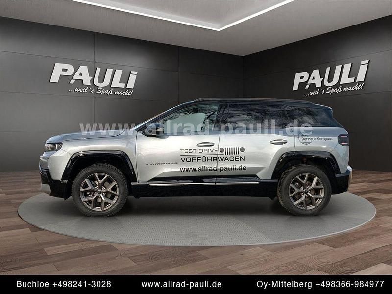 Neu Jeep Compass 144 PS (105 kW) 2025 Grau SUV