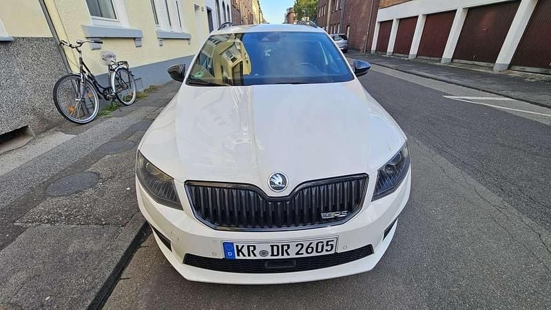 Gebraucht Skoda Octavia RS 184 PS (135 kW) 2014 Weiß Kombi