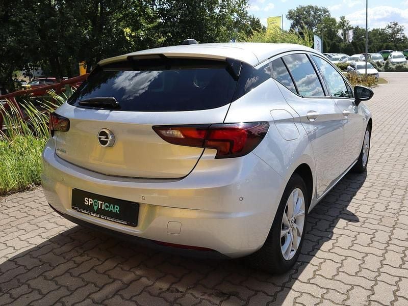 Second-hand Opel Astra 131 CP (96 kW) 2021 Argintiu Berlinǎ