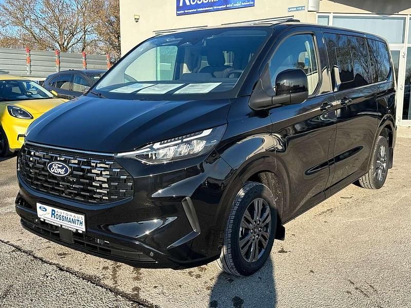 Neu Ford Tourneo Titanium 150 PS (110 kW) 2025 Schwarz Van / Kleinbus