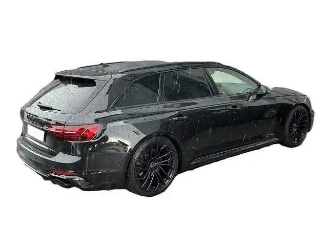 Gebraucht Audi RS4 Design 450 PS (330 kW) 2023 Mythosschwarz metallic Kombi