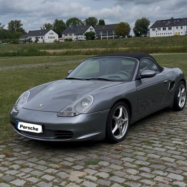 Grau Gebraucht 2004 Porsche Boxster Cabrio | 21.000 € (Etwas zu teuer) - Bild 1/4