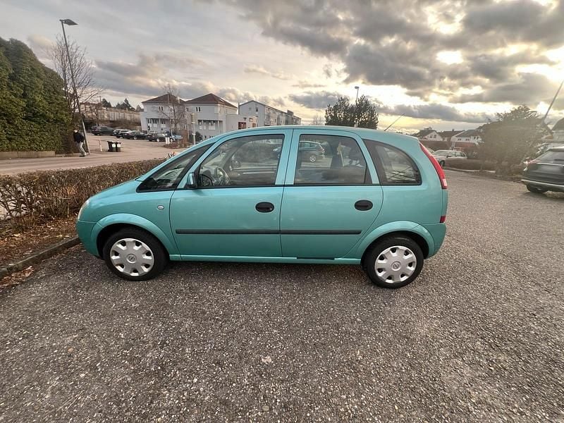 Gebraucht Opel Meriva 105 PS (77 kW) 2004 Van / Kleinbus