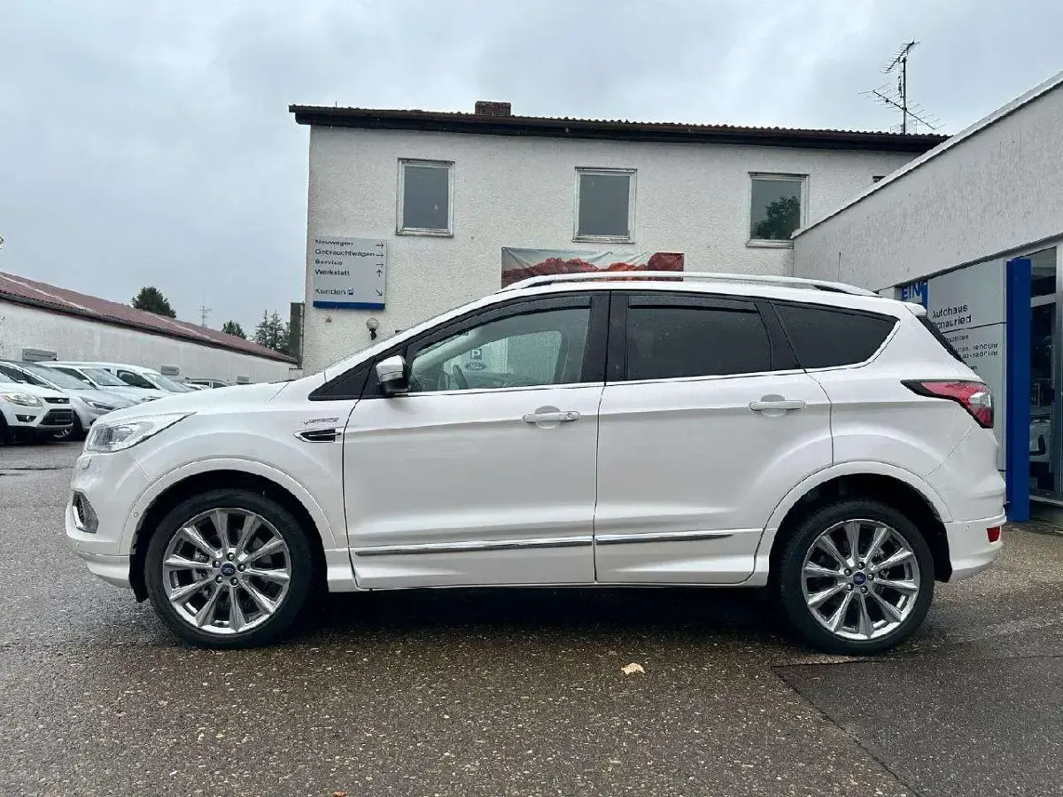 Gebraucht Ford Kuga Vignale 179 PS (131 kW) 2019 Arktisweiß (metallic) SUV