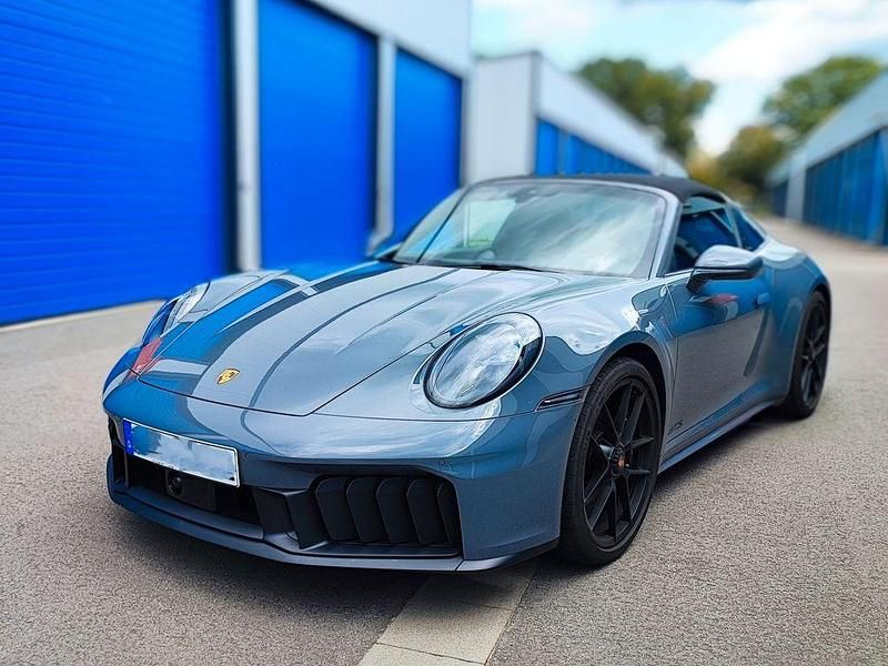 Grau Gebraucht 2025 Porsche 911 Targa 4 Cabrio | 221.911 € - Bild 1/4