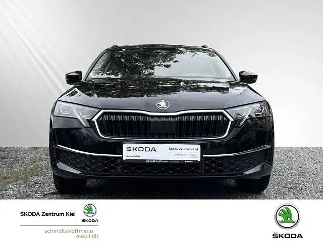 Gebraucht Skoda Octavia Selection 150 PS (110 kW) 2025 Blackmagic perleffekt Kombi