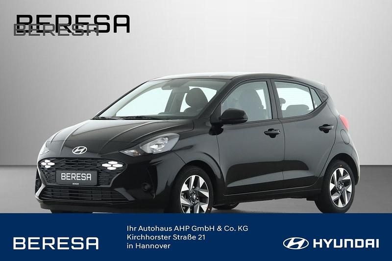 Schwarz Gebraucht 2024 Hyundai i10 Trend Kleinwagen | 14.480 € (Guter Preis) - Bild 1/4