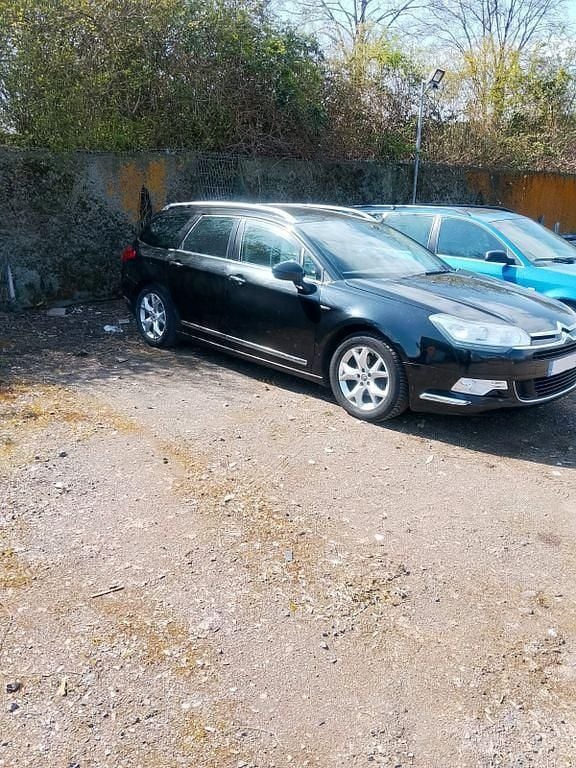 Gebraucht Citroën C5 Exclusive 163 PS (119 kW) 2014 Schwarz Kombi