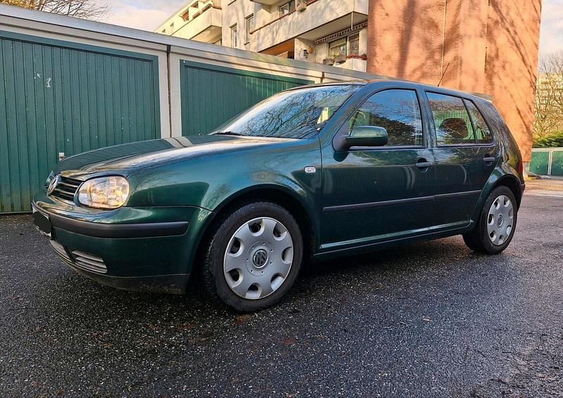 Grün Gebraucht 2001 VW Golf IV Kombi | 2.200 € (Fairer Preis) - Bild 1/4