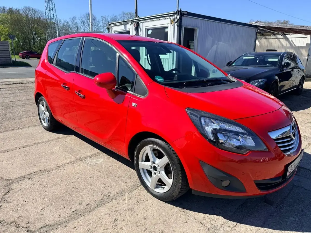 Gebraucht Opel Meriva Innovation 140 PS (102 kW) 2012 Rot Van / Kleinbus