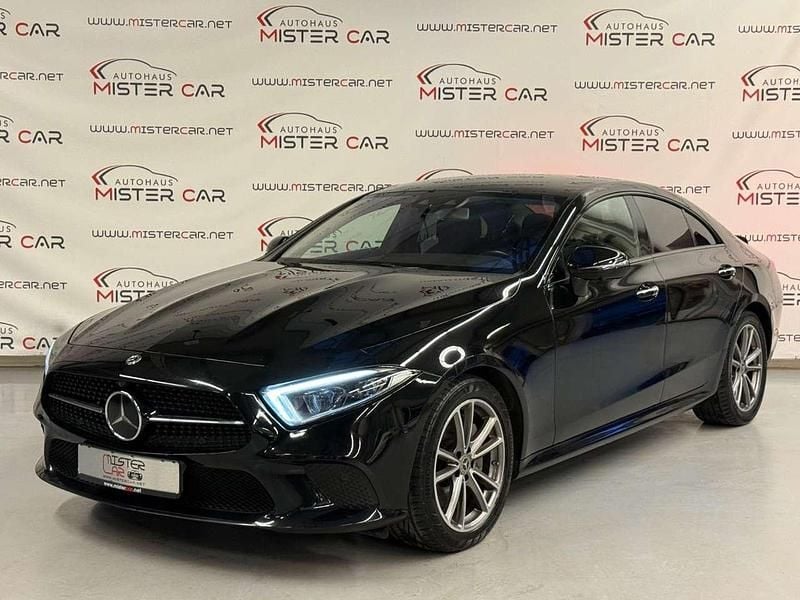 Gebraucht Mercedes CLS300 Night 245 PS (180 kW) 2019 Schwarz/baltic black Coupé