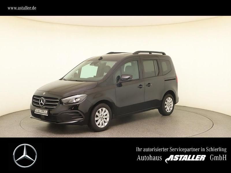 Schwarz Gebraucht 2024 Mercedes T180 Advantage Van / Kleinbus | 22.499 € (Superpreis) - Bild 1/4