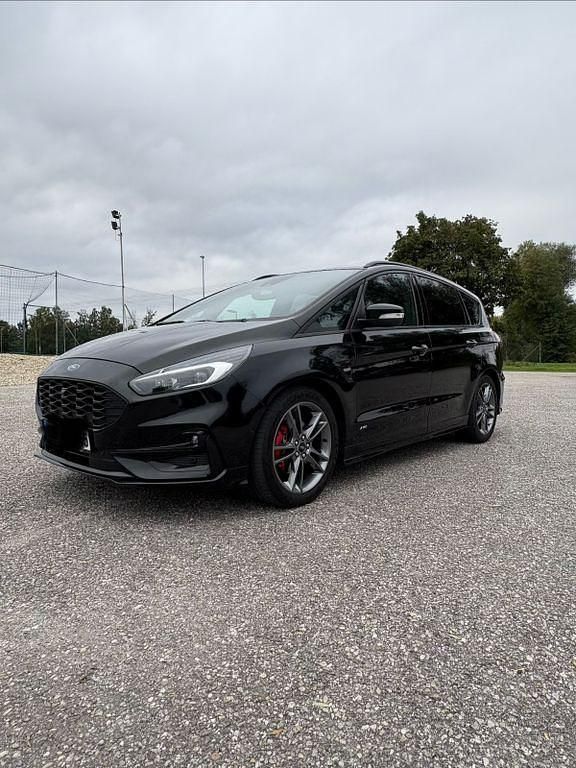 Gebraucht Ford S-MAX ST-Line 190 PS (139 kW) 2019 Schwarz Van / Kleinbus