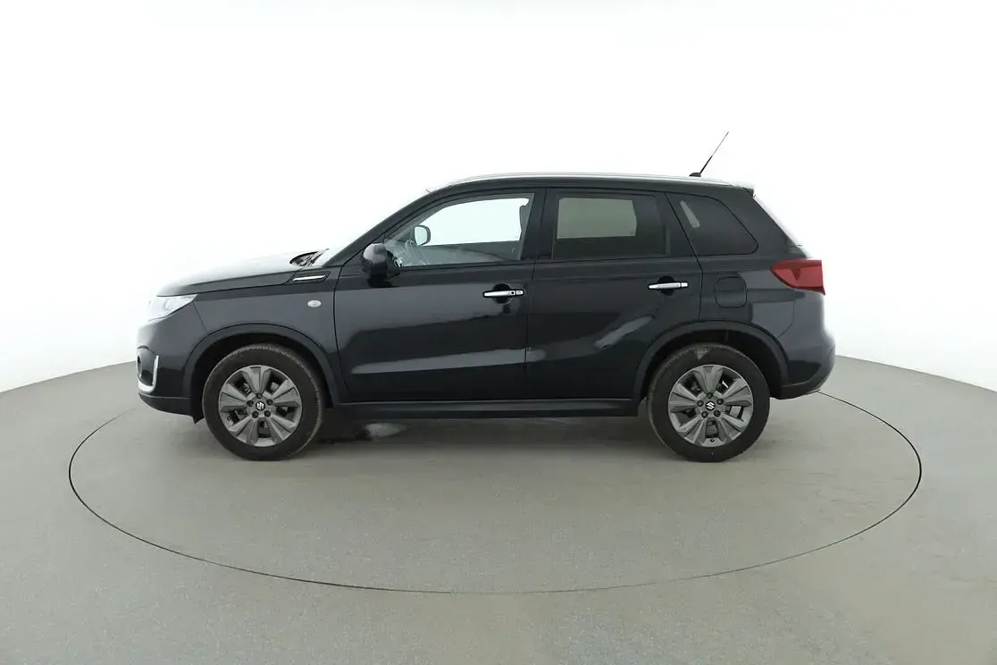 Gebraucht Suzuki Vitara Comfort 2024 Schwarz SUV
