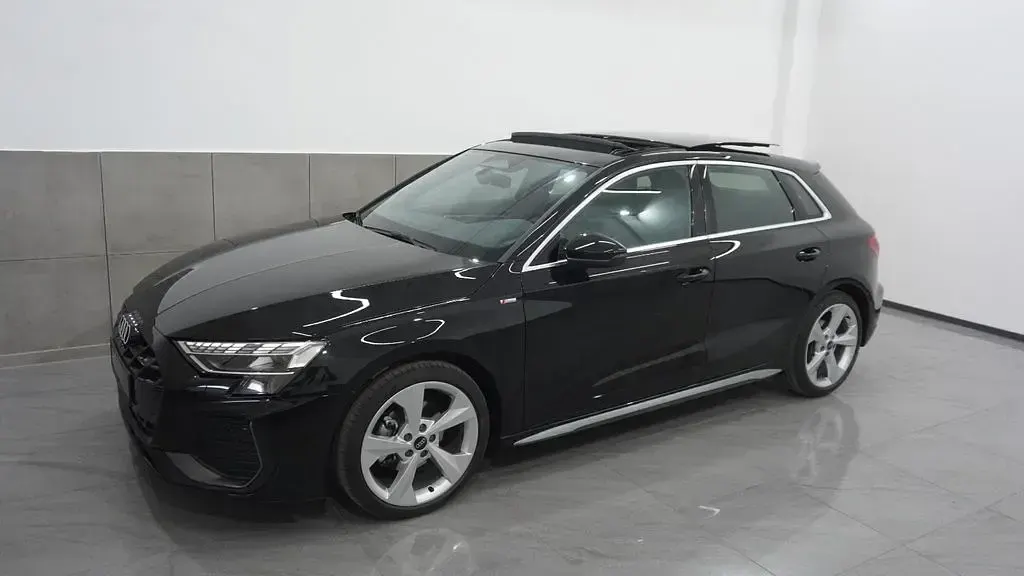 Gebraucht Audi A3 S-Line 150 PS (110 kW) 2025 Schwarz Limousine