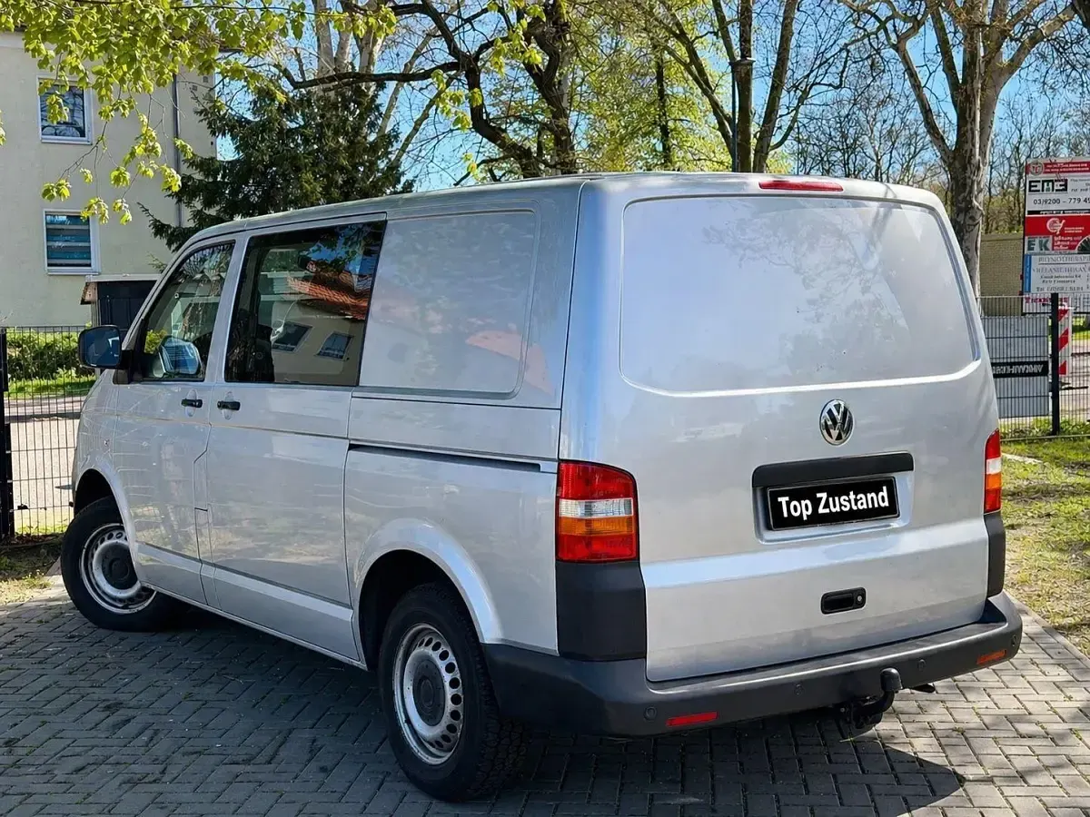 Usado VW Transporter 131 HP (96 kW) 2008 Prateado Van