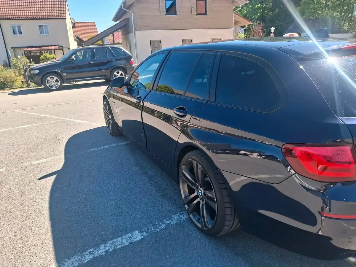 Gebraucht BMW 535 306 PS (225 kW) 2012 Blau Kombi