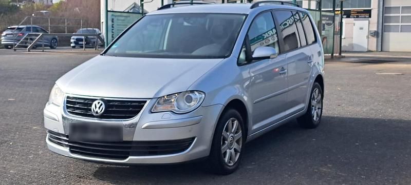 Gebraucht VW Touran 105 PS (77 kW) 2008 Silber Van / Kleinbus
