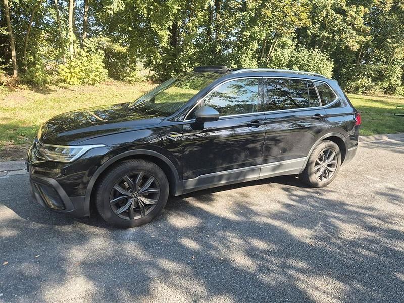 Schwarz Gebraucht 2022 VW Tiguan Allspace Life SUV | 26.999 € (Guter Preis) - Bild 1/1