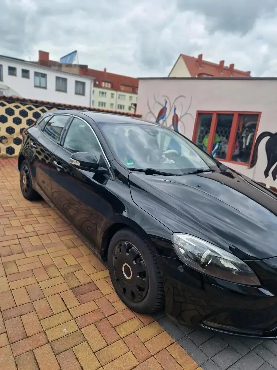 Usata Volvo V40 CC 120 CV (88 kW) 2014 Nero Station wagon