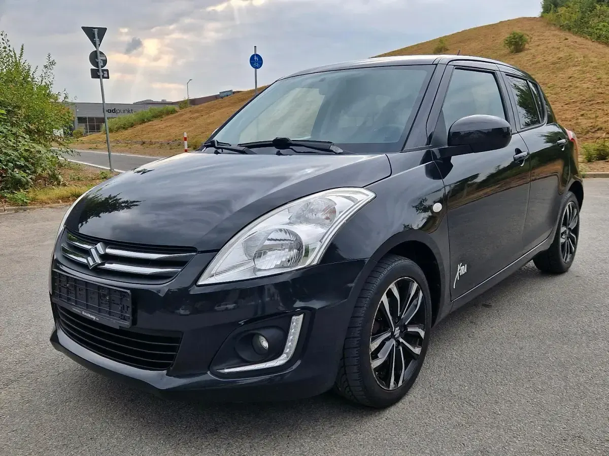 Gebraucht Suzuki Swift 94 PS (69 kW) 2016 Schwarz Kleinwagen