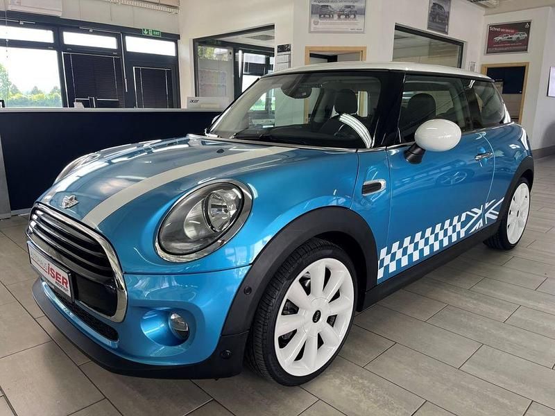 Gebraucht Mini Cooper 136 PS (100 kW) 2016 Electric blue ii Kleinwagen