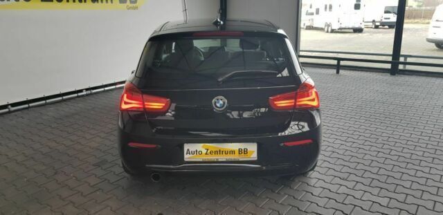 Gebraucht BMW 118 Sport Line 136 PS (100 kW) 2018 Schwarz Kleinwagen